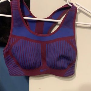 NIKE sports bra